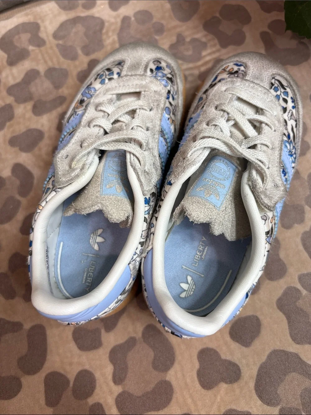 adidas Kids Floral Sneakers in Light Blue and Silver